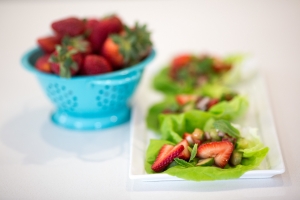 Diabetes-Friendly Strawberry Salad Wraps